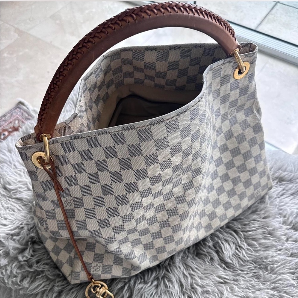 Authentic Louis Vuitton Artsy MM - Damier Azur Canvas